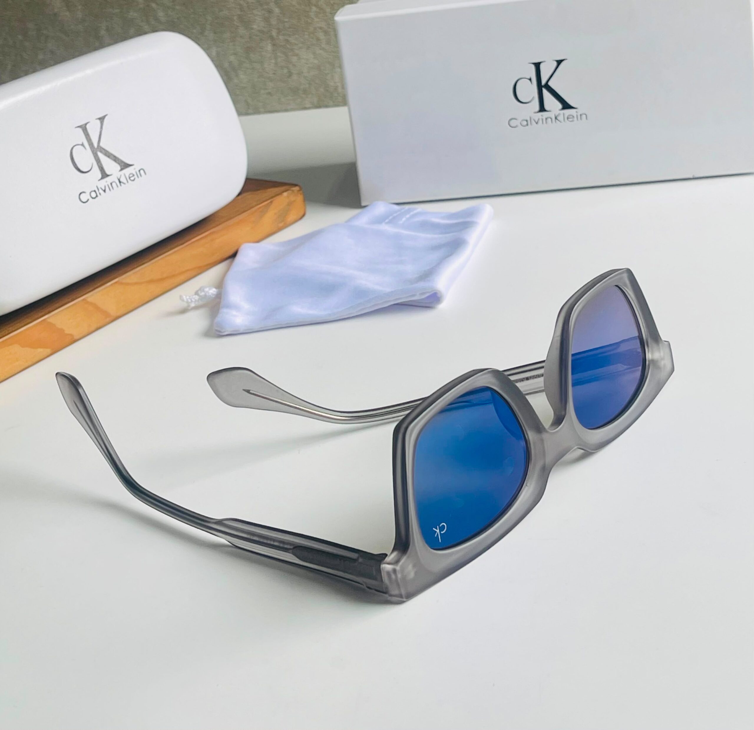 🔥 Calvin Klein Sunglasses – Premium Unisex Collection 🔥 - Image 2